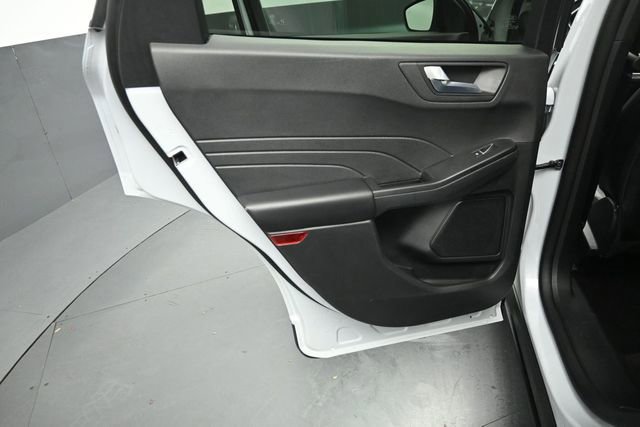 Certified 2025 Ford Escape Platinum AWD/4WD image 39