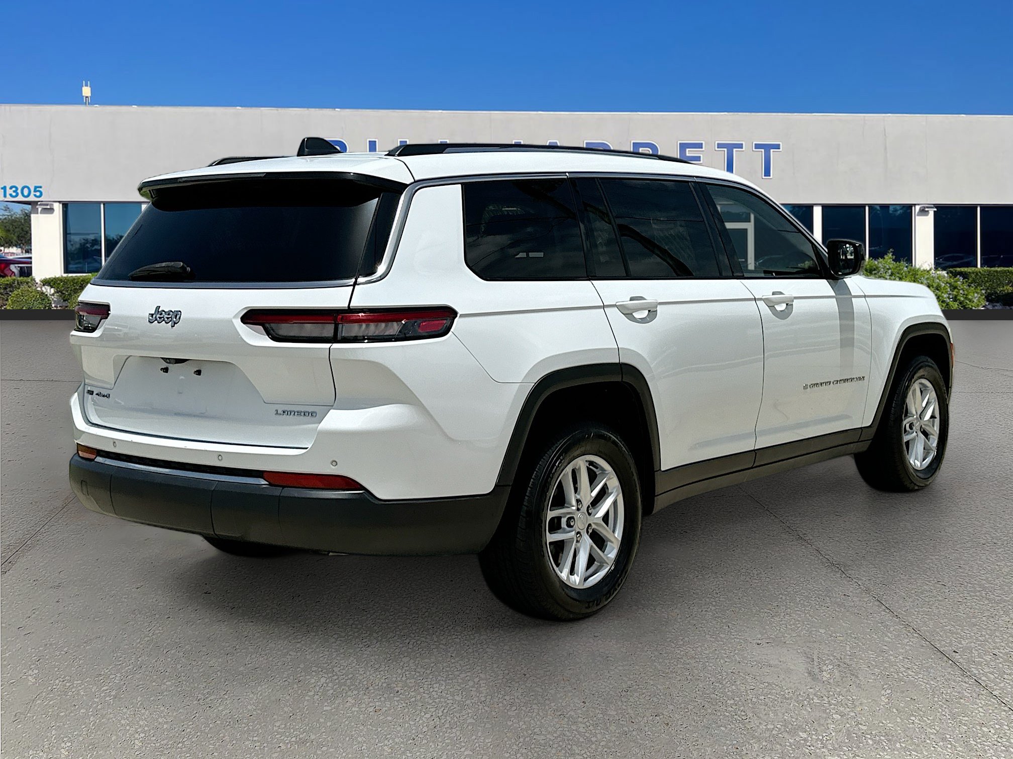 Used 2022 Jeep Grand Cherokee L Laredo w/ Luxury Tech Group I AWD/4WD image 7