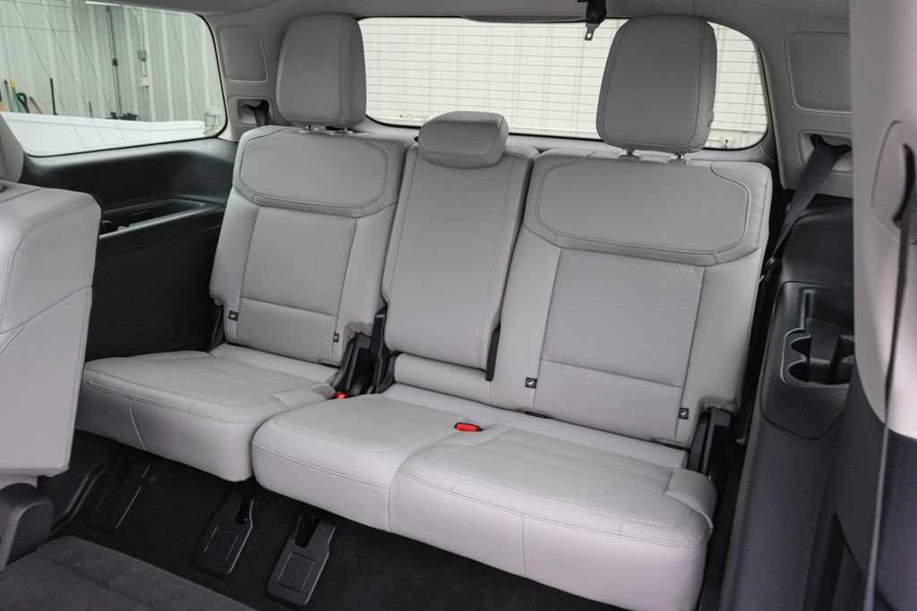 Certified 2025 Ford Expedition Platinum AWD/4WD image 23