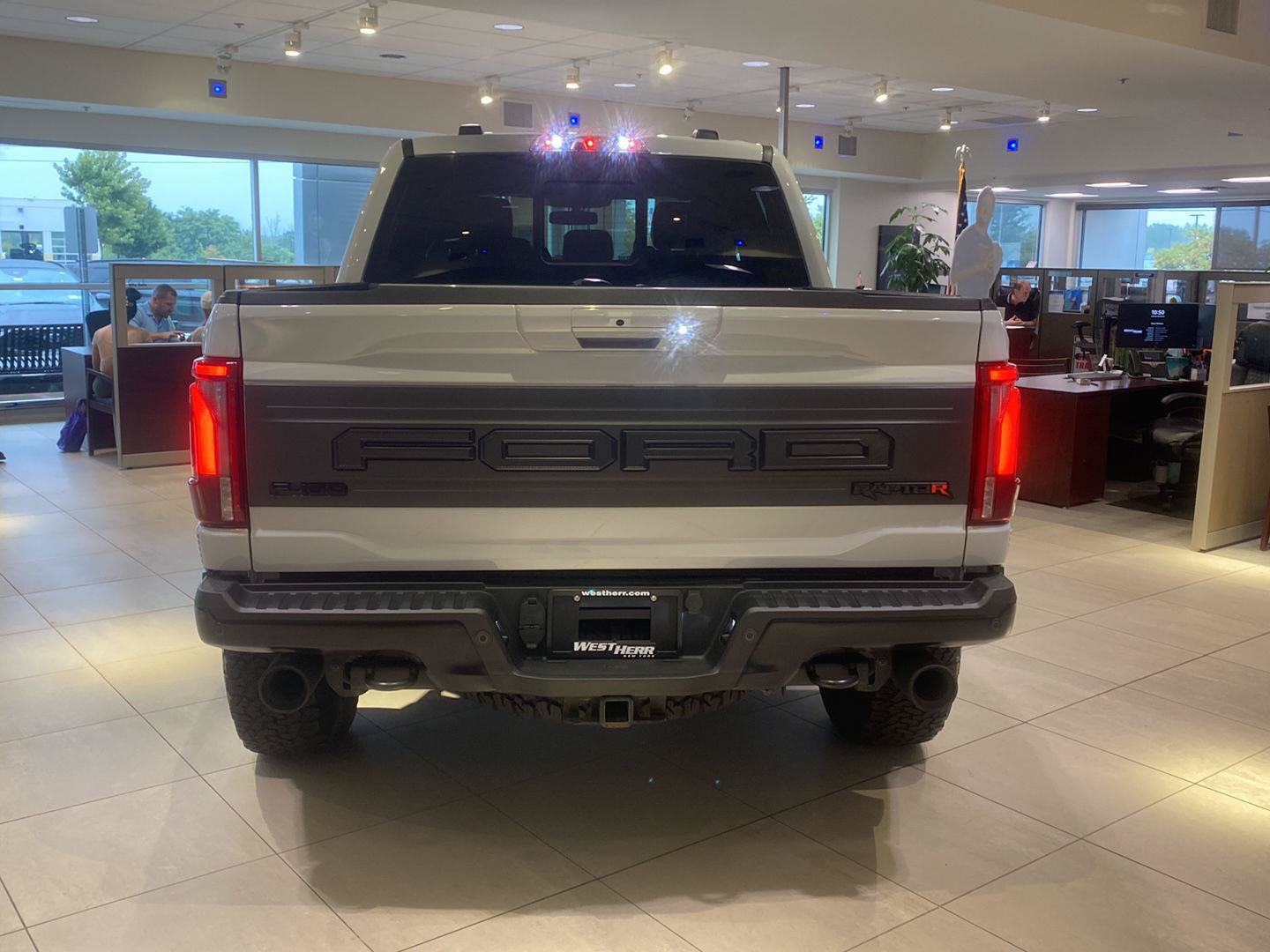 Certified 2024 Ford F150 Raptor w/ Equipment Group 803A Raptor R AWD/4WD image 27