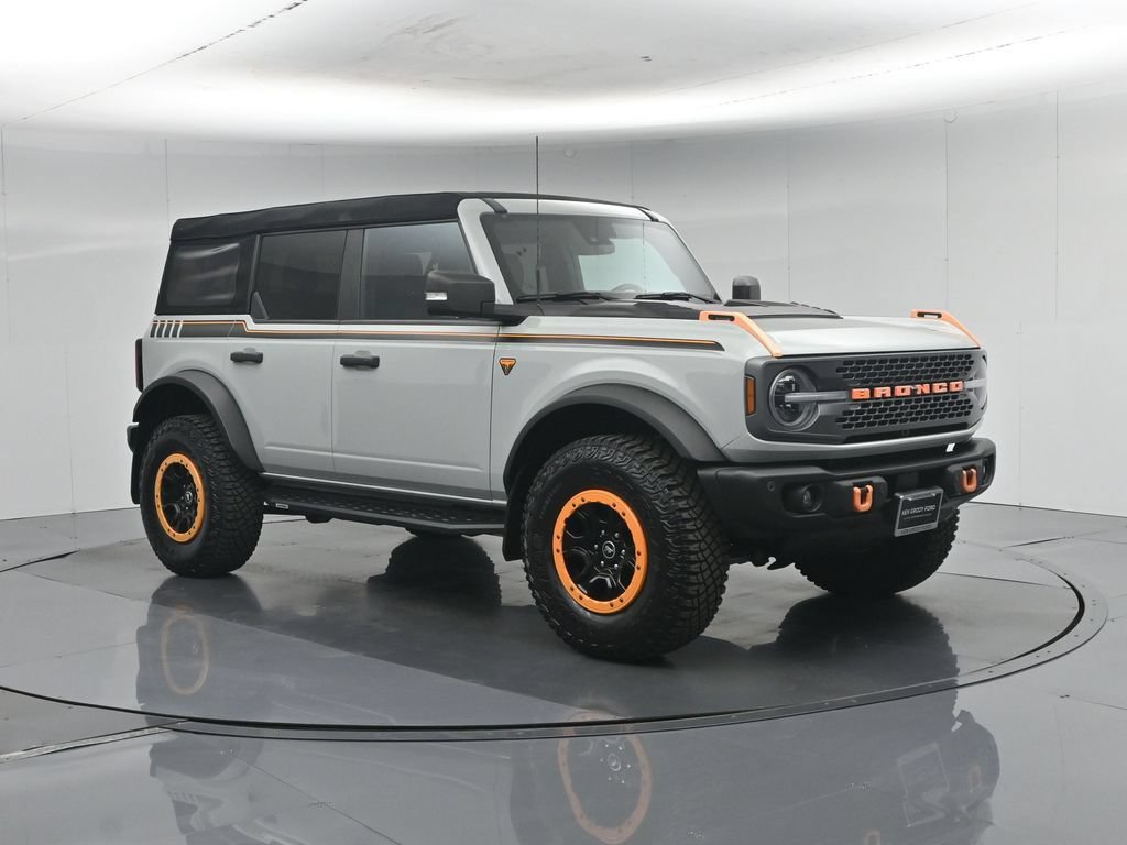 Certified 2023 Ford Bronco Badlands w/ Sasquatch Package AWD/4WD image 24