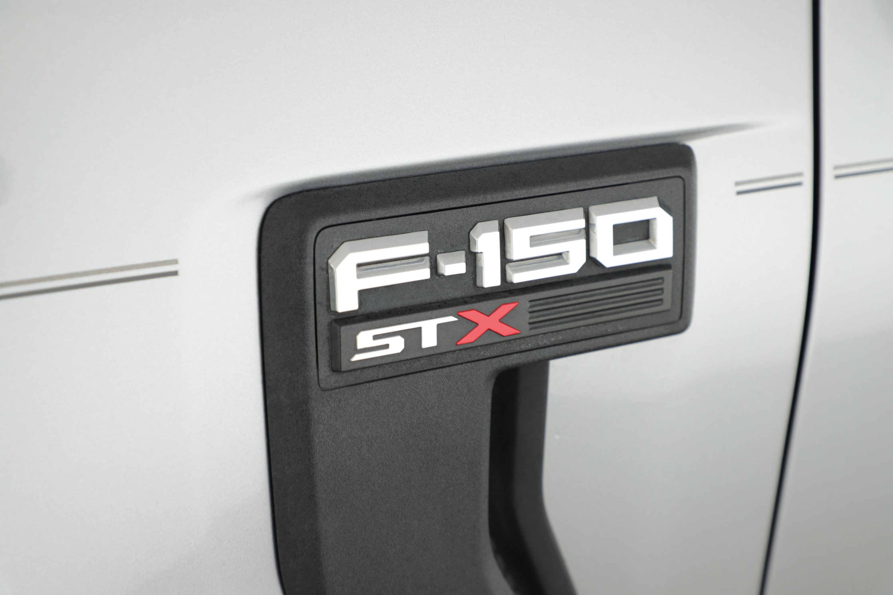Certified 2022 Ford F150 XL w/ STX Appearance Package image 5