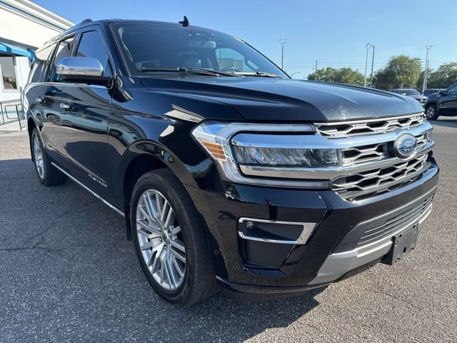 Certified 2024 Ford Expedition Max Platinum RWD image 3