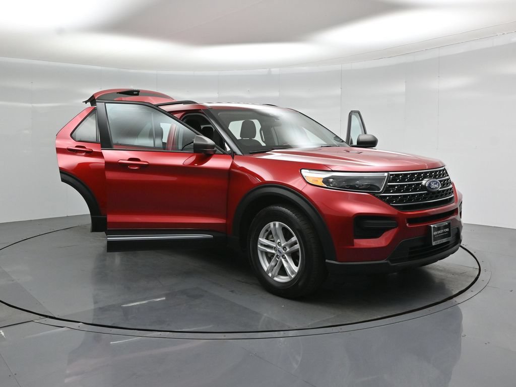 Certified 2023 Ford Explorer XLT RWD image 30
