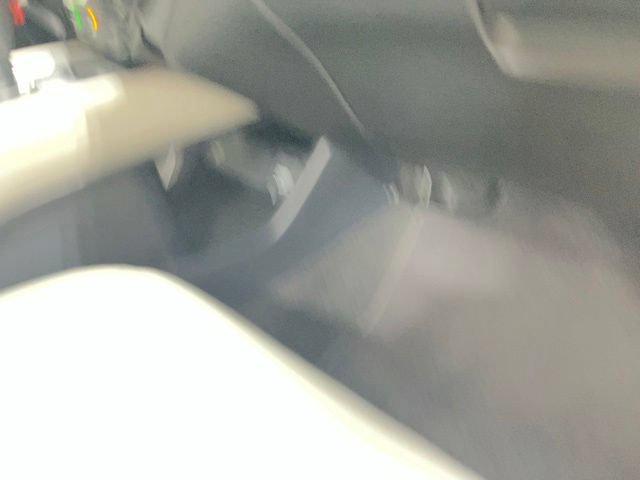 Used 2022 Honda HR-V LX image 32