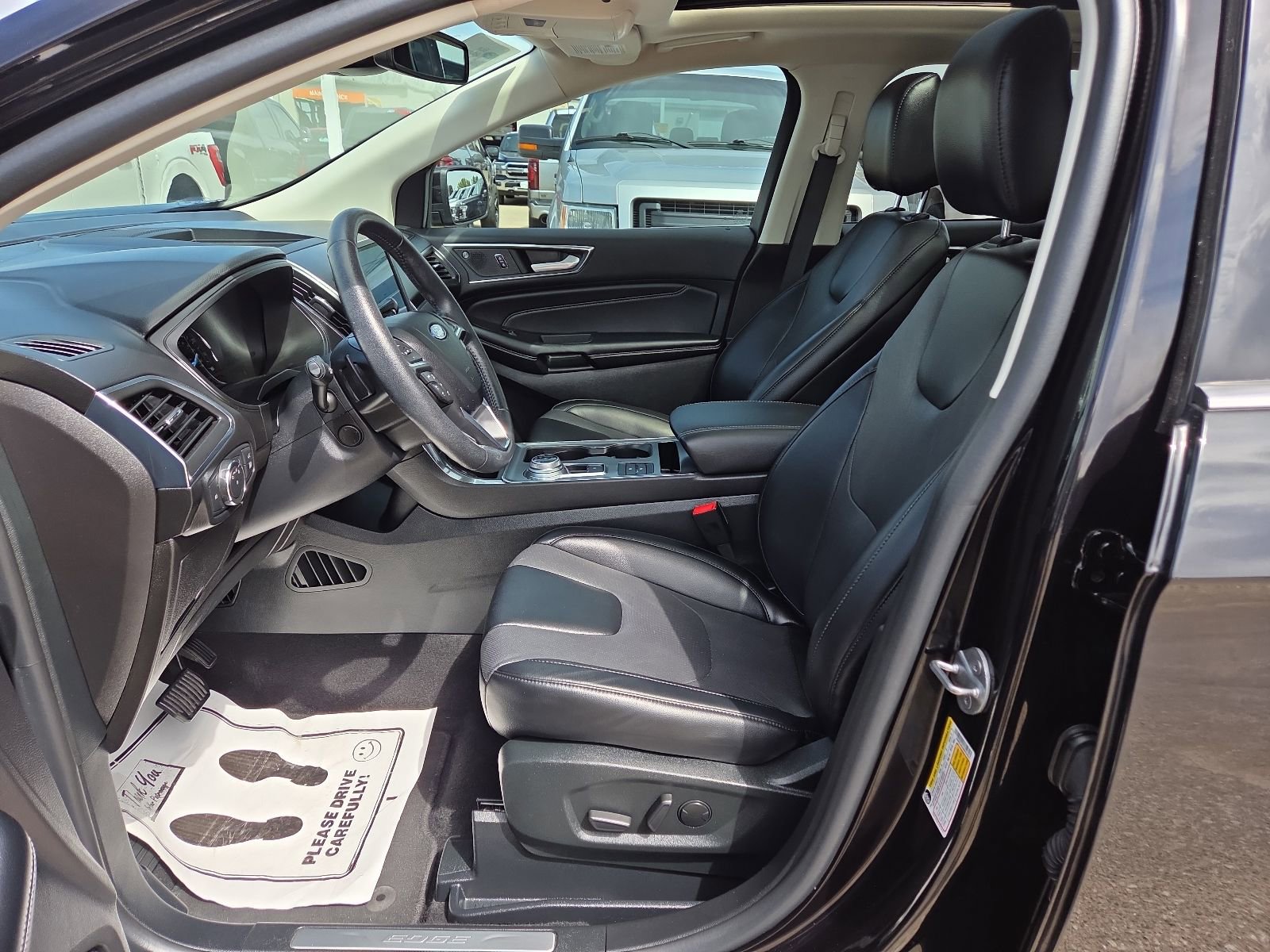 Certified 2022 Ford Edge Titanium w/ Equipment Group 301A AWD/4WD image 24