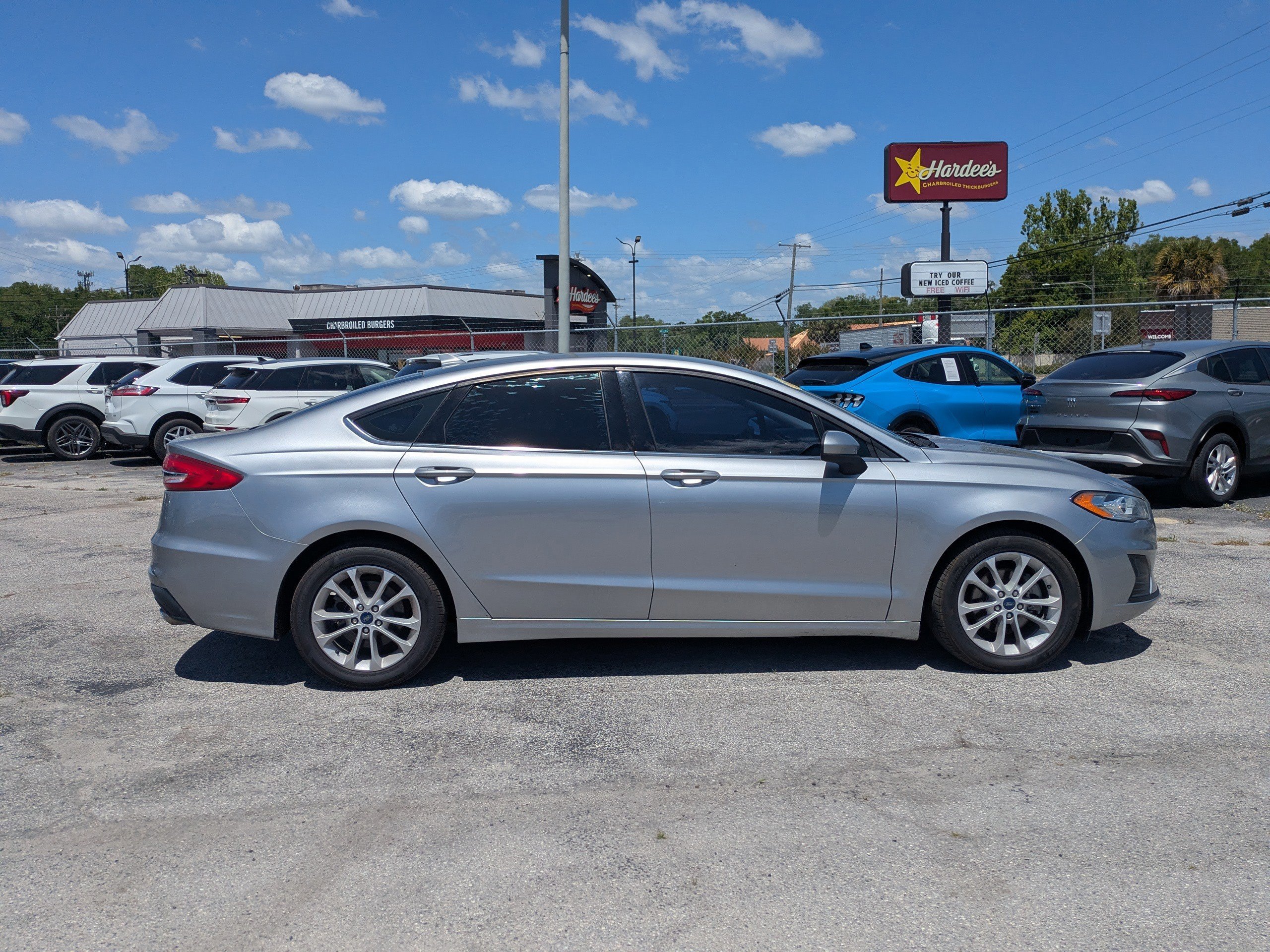Certified 2020 Ford Fusion SE FWD image 6