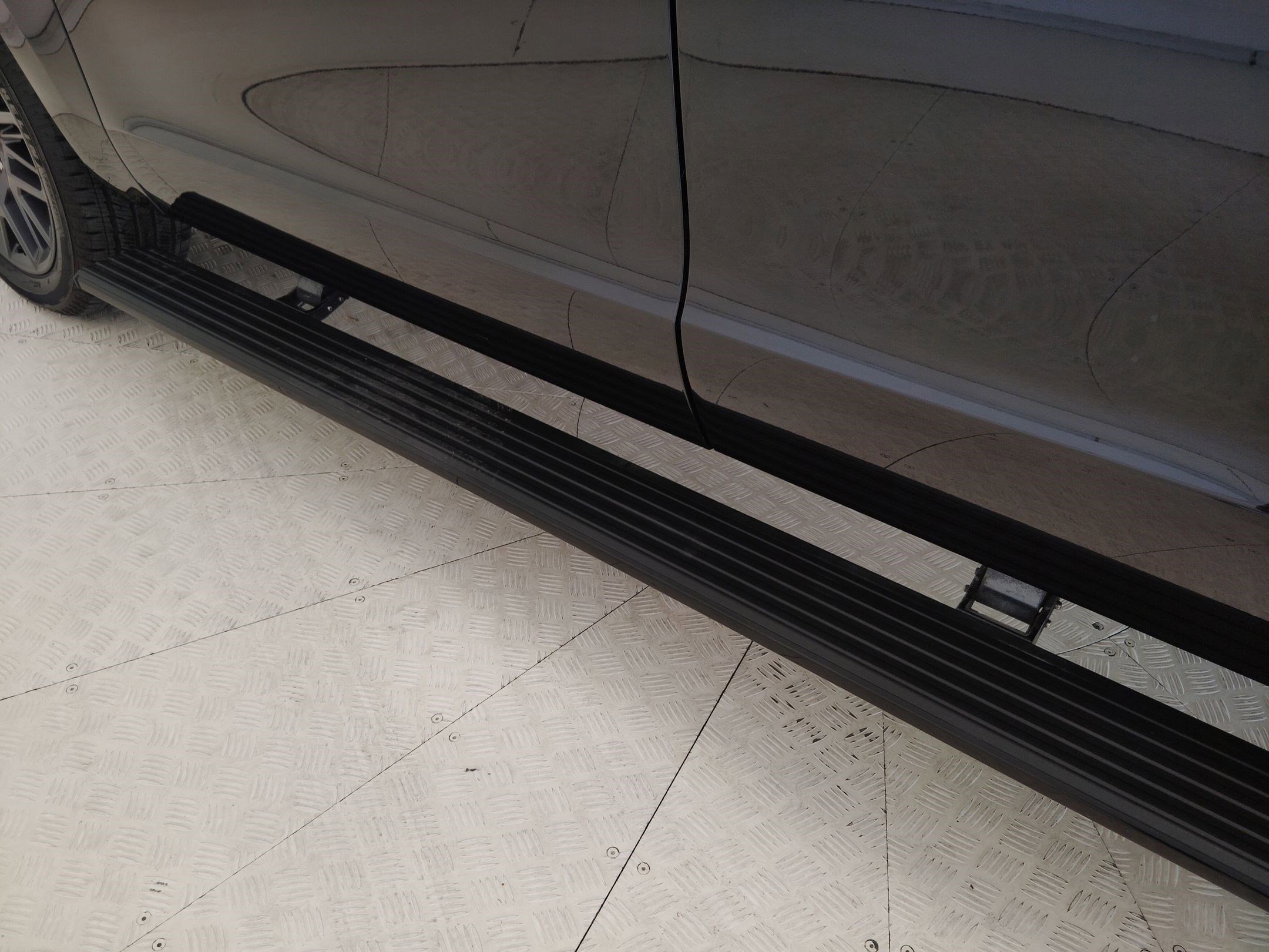 Certified 2025 Ford Expedition Platinum w/ Stealth Performance Package image 28