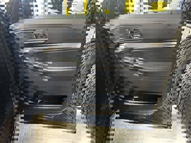 Certified 2018 Ford Explorer XLT image 33