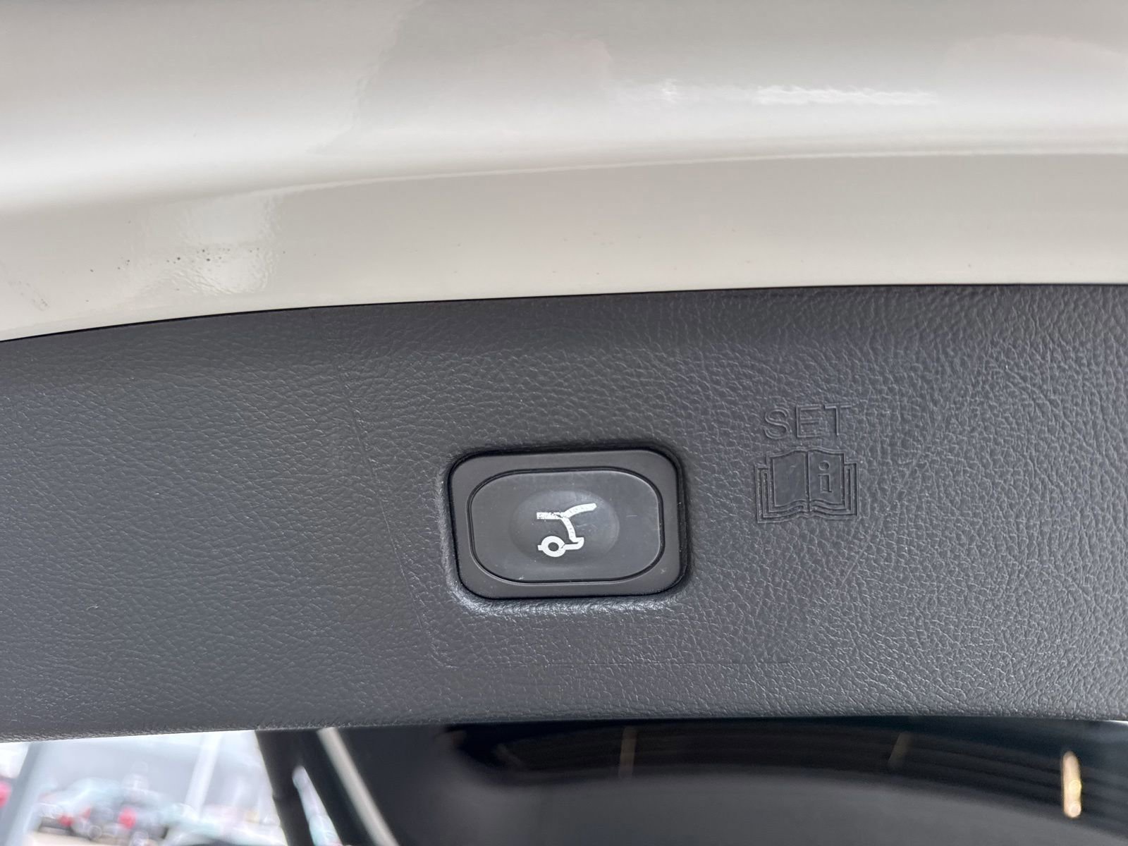 Certified 2023 Ford Edge SEL w/ Convenience Package image 39