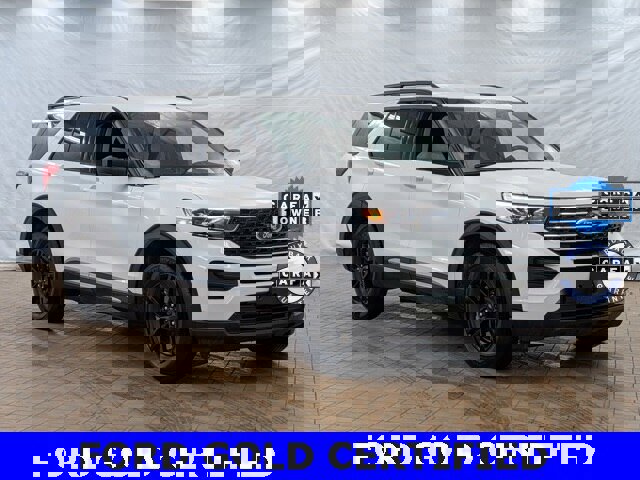 Certified 2023 Ford Explorer XLT w/ Class IV Trailer Tow Package
