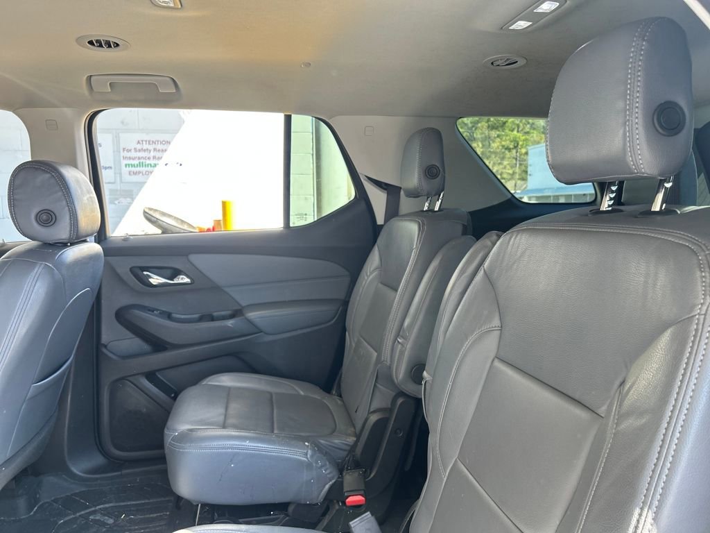 Used 2018 Chevrolet Traverse LT image 13