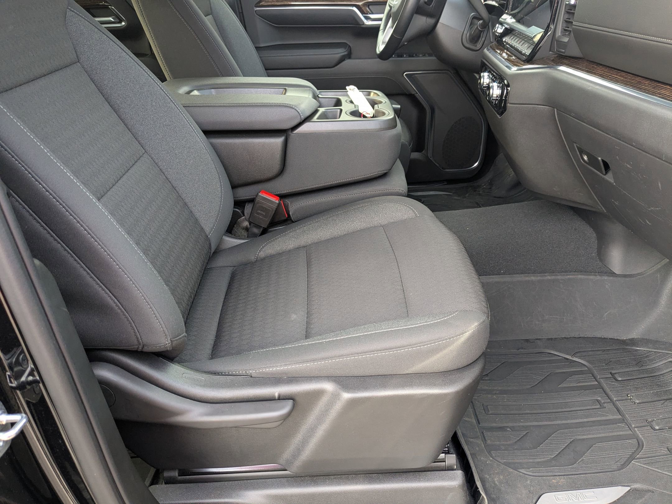 Used 2023 GMC Sierra 1500 Elevation image 32