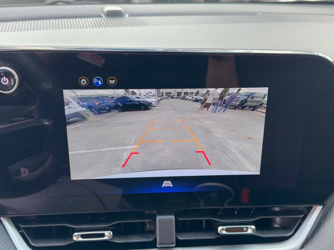 Used 2026 Chevrolet Equinox LT FWD image 24