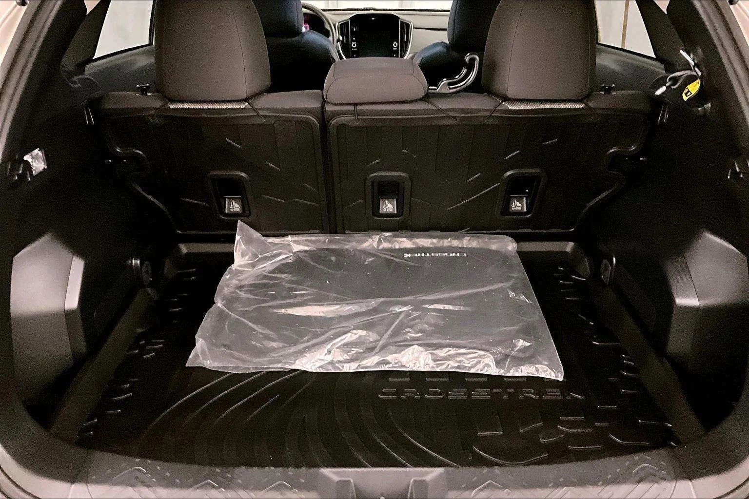 Used 2024 Subaru Crosstrek 2.0i Premium w/ Popular Package #3 image 33