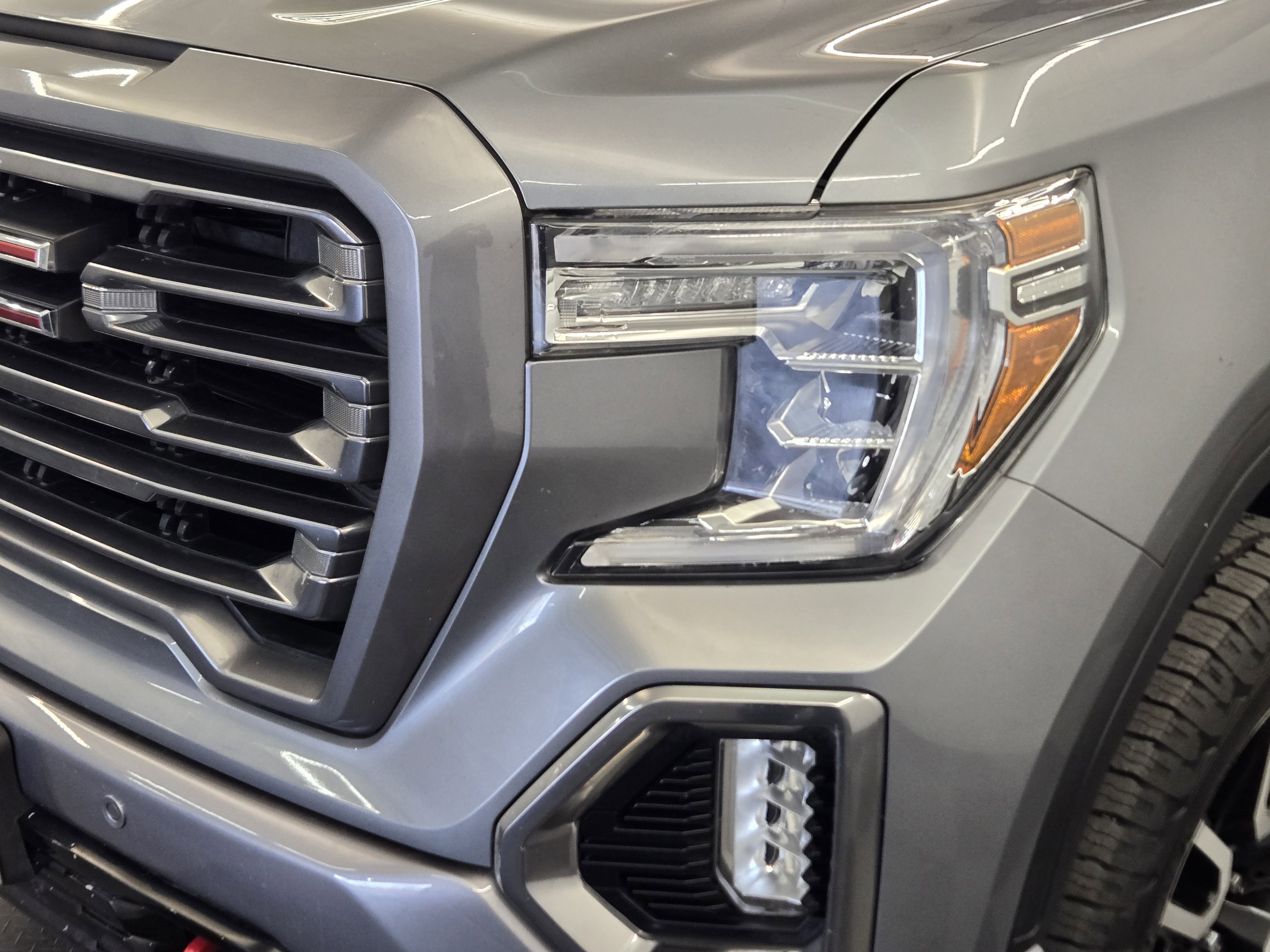 Used 2020 GMC Sierra 1500 AT4 w/ AT4 Premium Package image 8