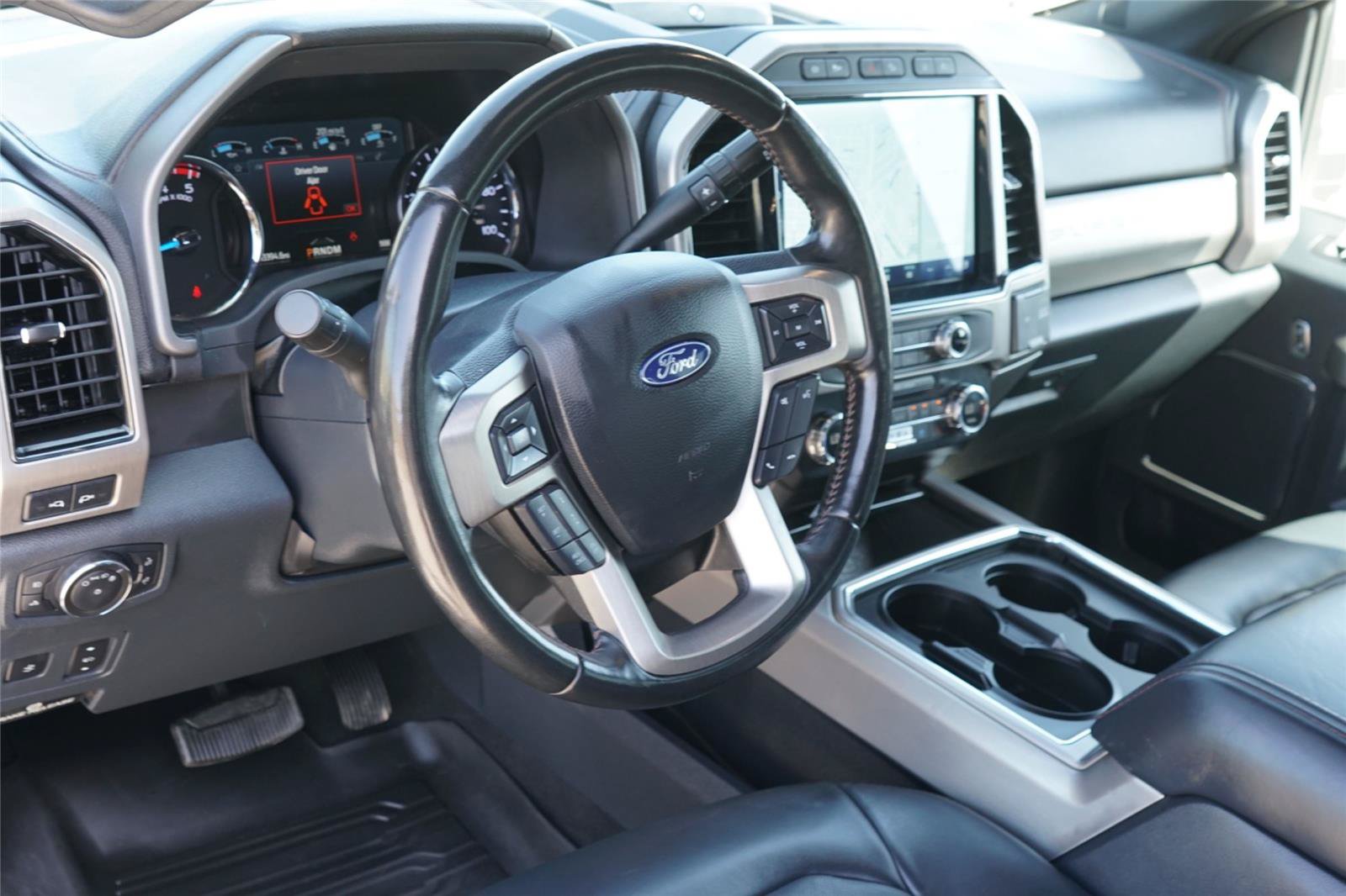 Certified 2022 Ford F350 Platinum w/ Tremor Off-Road Package AWD/4WD image 8