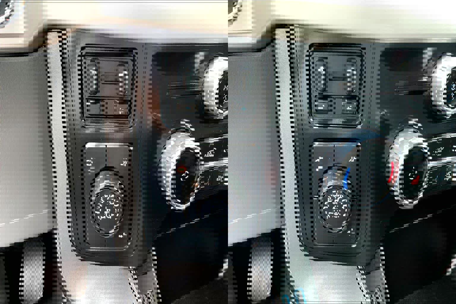 Certified 2023 Ford F150 XLT w/ Equipment Group 302A High image 31