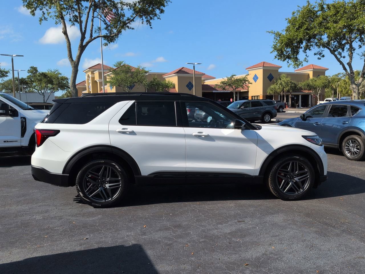 Certified 2025 Ford Explorer ST w/ Sun And Sound Package image 3