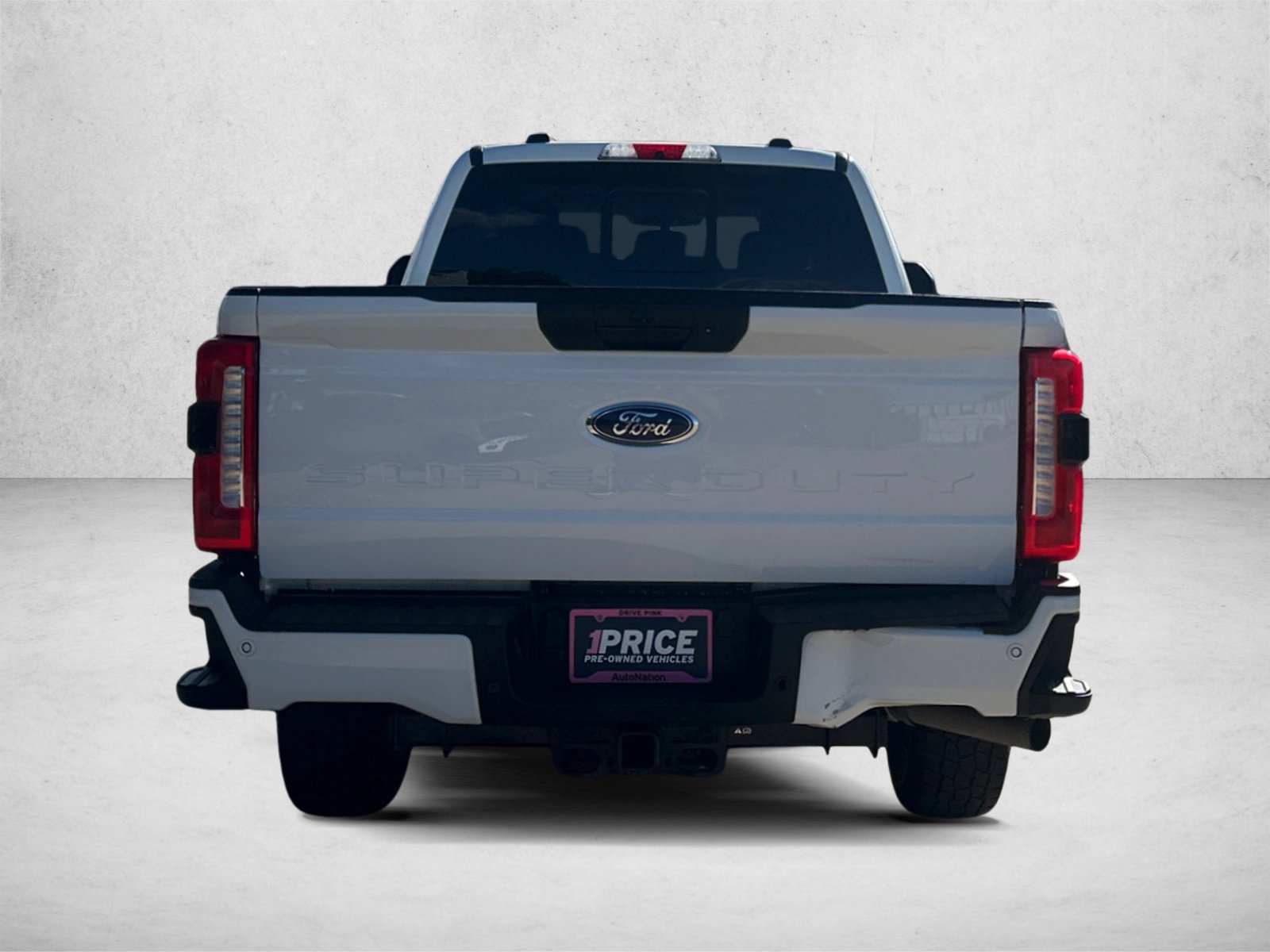 Certified 2025 Ford F250 XL w/ STX Appearance Package AWD/4WD image 6