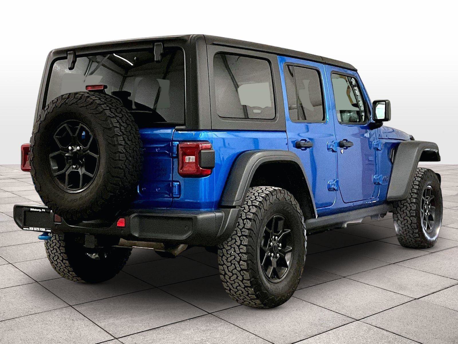 Used 2024 Jeep Wrangler Unlimited AWD/4WD image 11