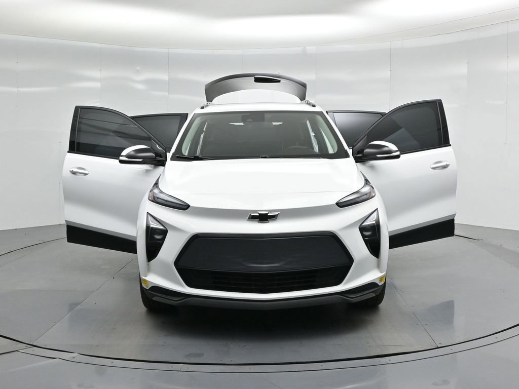 Used 2023 Chevrolet Bolt EUV LT w/ Driver Confidence Package image 46