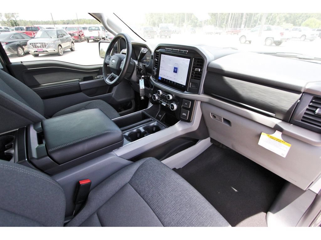 Certified 2024 Ford F150 XLT w/ Mobile Office Package RWD image 27