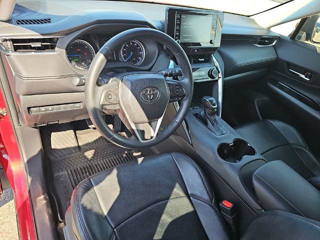 Used 2021 Toyota Venza LE AWD/4WD image 16