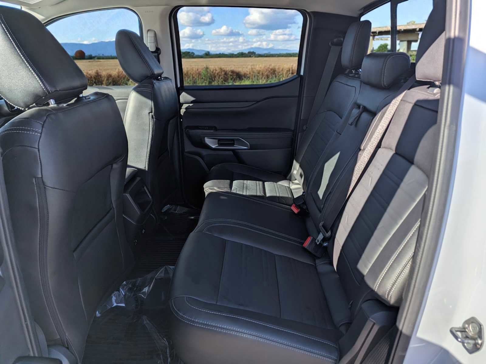 Certified 2024 Ford Ranger Lariat w/ FX4 Off-Road Package image 19