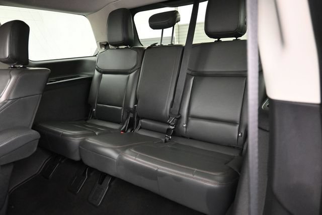 Certified 2025 Ford Expedition Active AWD/4WD image 30