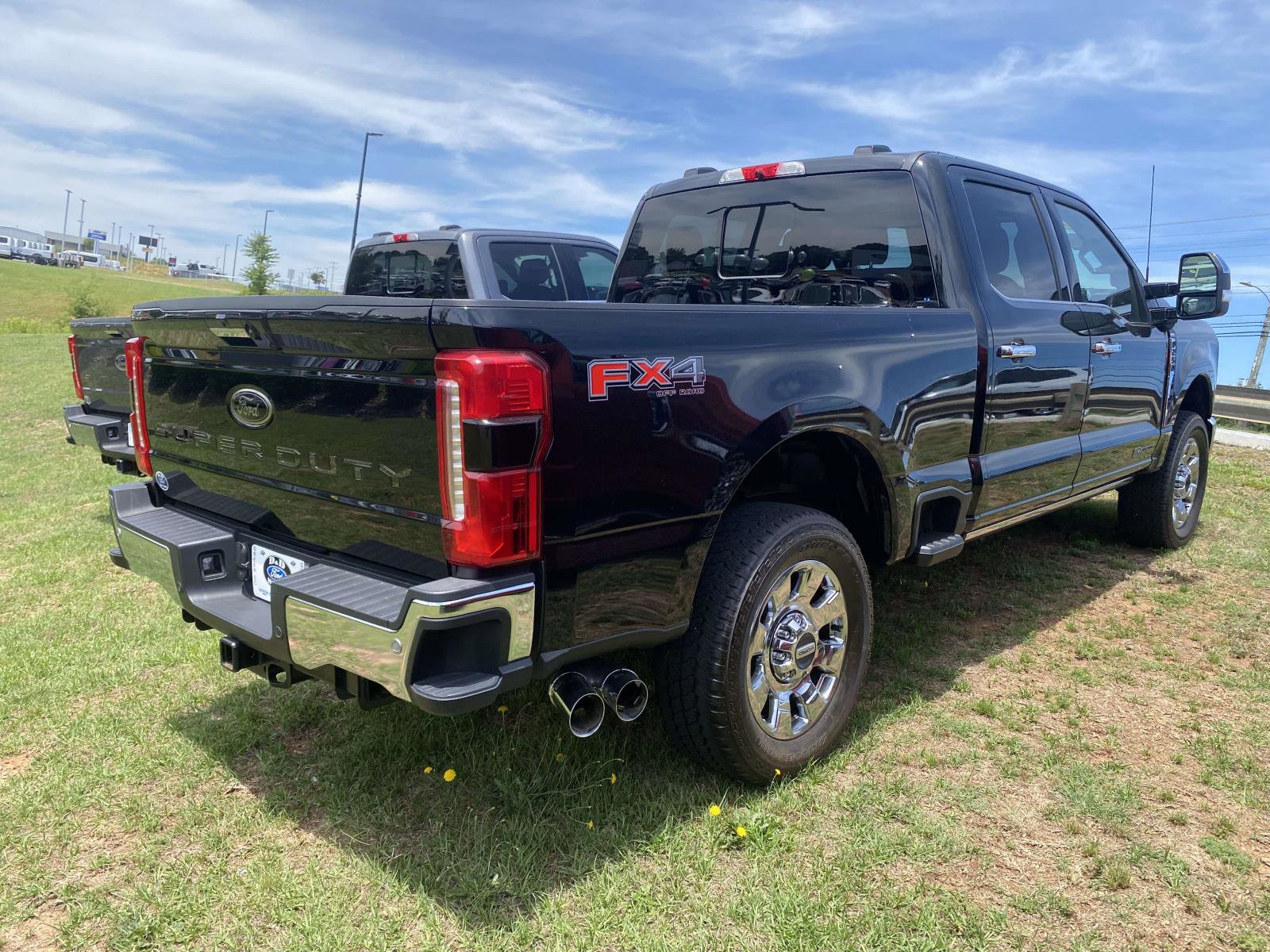Certified 2024 Ford F250 Lariat w/ Lariat Ultimate Package AWD/4WD image 34