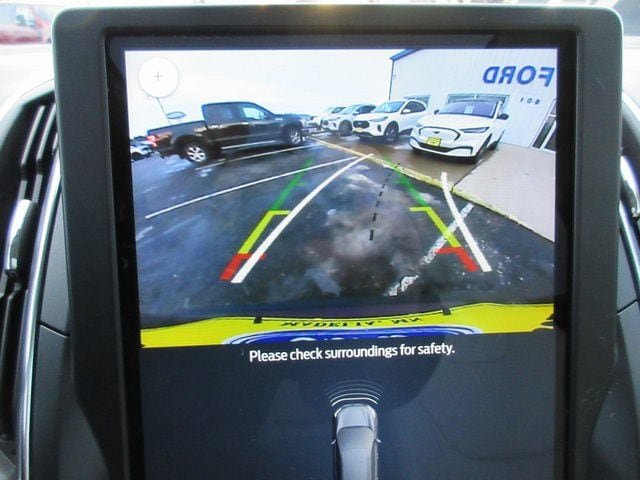 Certified 2024 Ford Edge Titanium AWD/4WD image 22