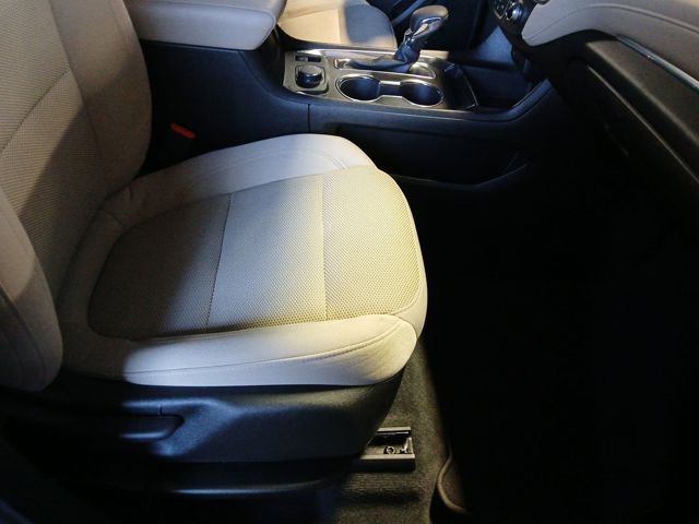 Used 2023 Chevrolet Traverse LS w/ Midnight/Sport Edition image 59