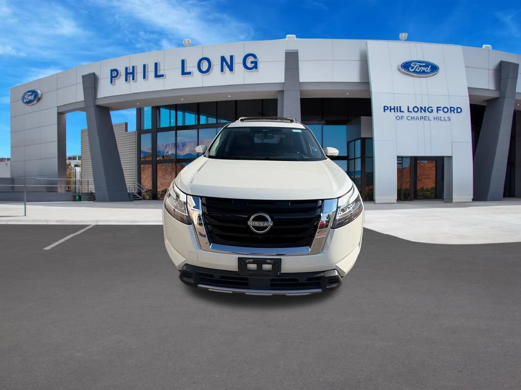 Used 2023 Nissan Pathfinder Platinum AWD/4WD image 10