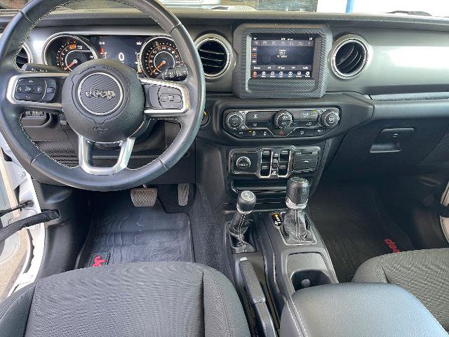 Used 2019 Jeep Wrangler Unlimited Sahara AWD/4WD image 24
