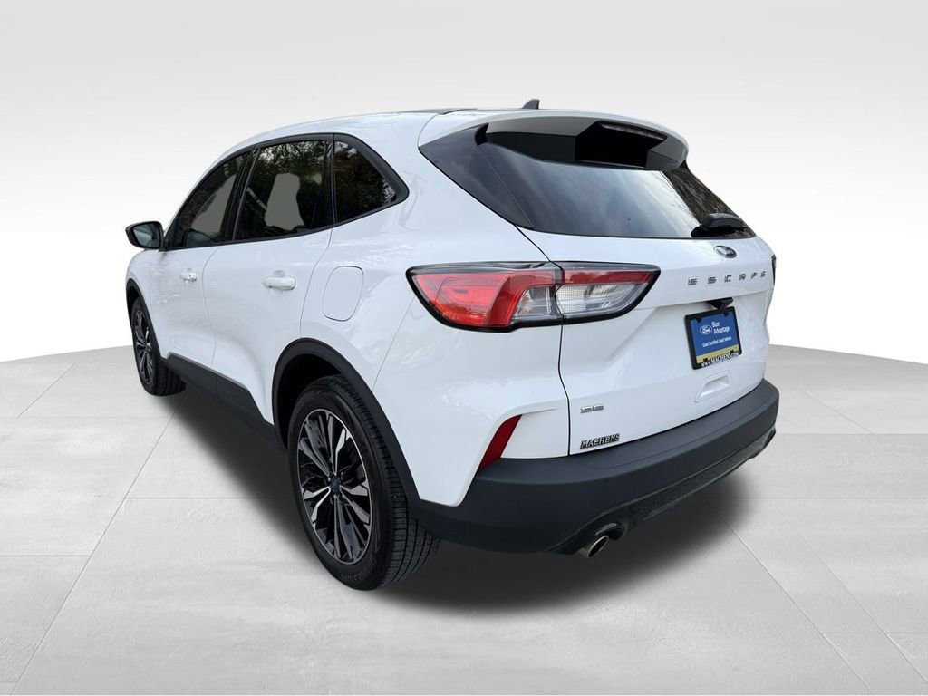 Certified 2022 Ford Escape SE w/ SE Sport Appearance Package image 3