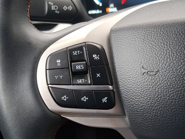 Certified 2025 Ford Explorer Active AWD/4WD image 23