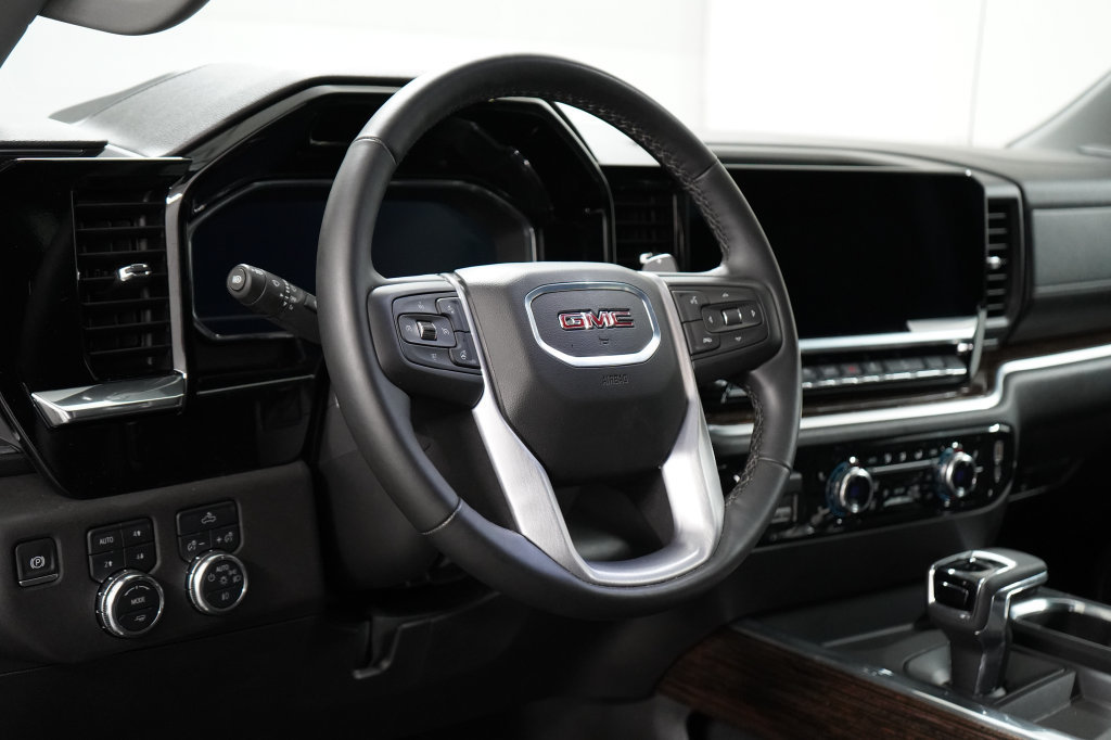 Used 2025 GMC Sierra 1500 Elevation w/ Preferred Package AWD/4WD image 25