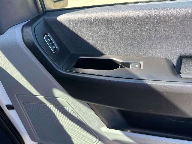 Certified 2025 Ford F250 XL w/ XL Off-Road Package image 17