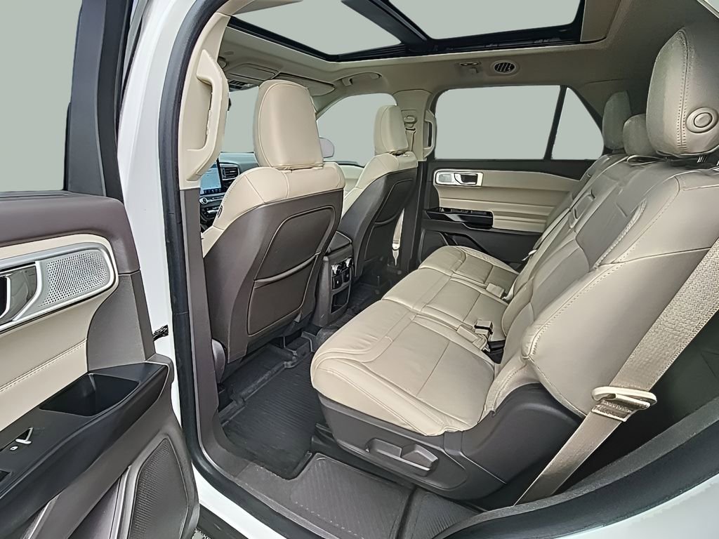 Certified 2020 Ford Explorer Platinum w/ Premium Technology Package AWD/4WD image 23