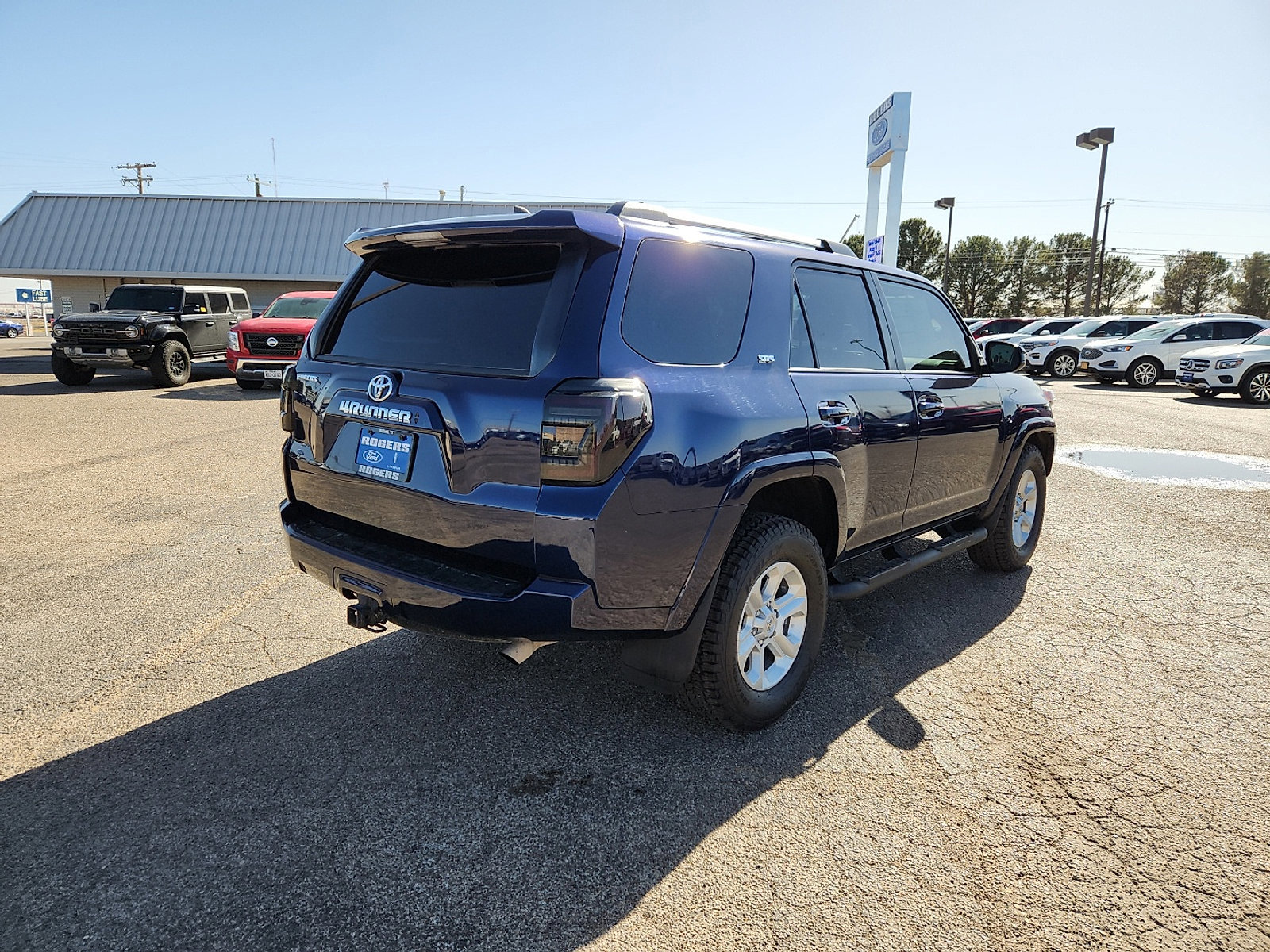 Used 2023 Toyota 4Runner SR5 image 5
