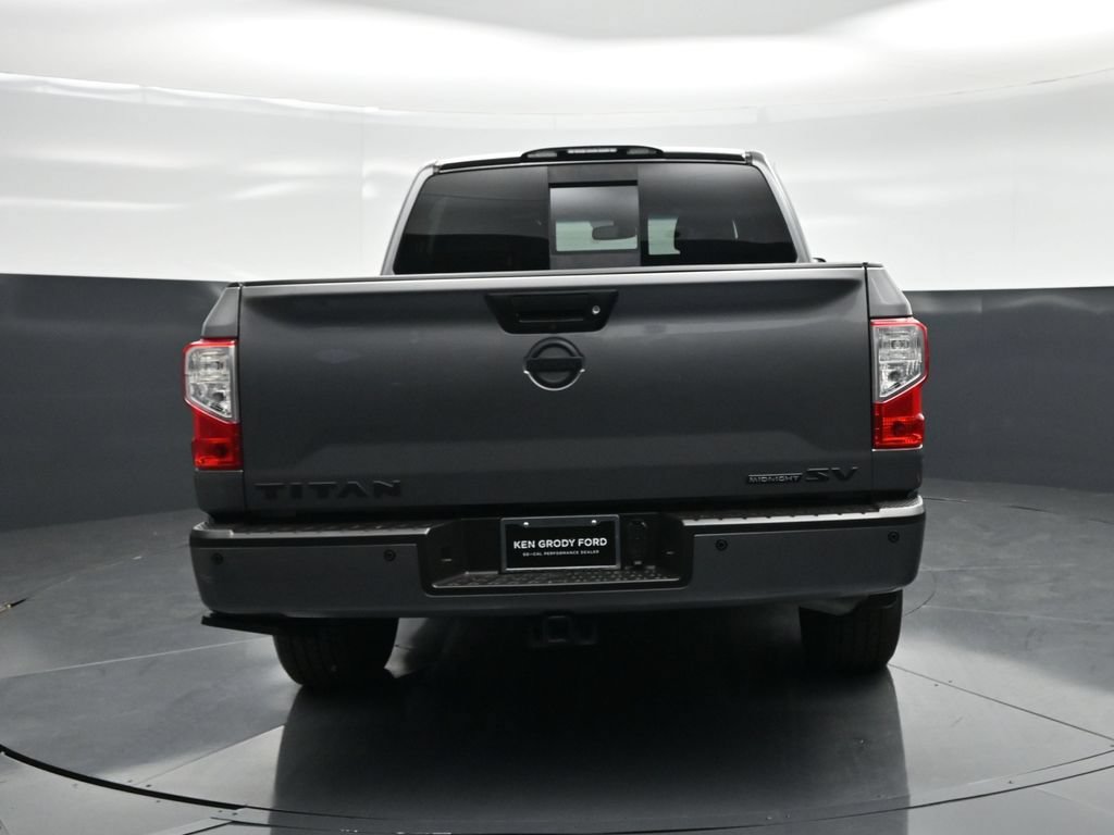 Used 2019 Nissan Titan SV w/ SV Convenience Package RWD image 28