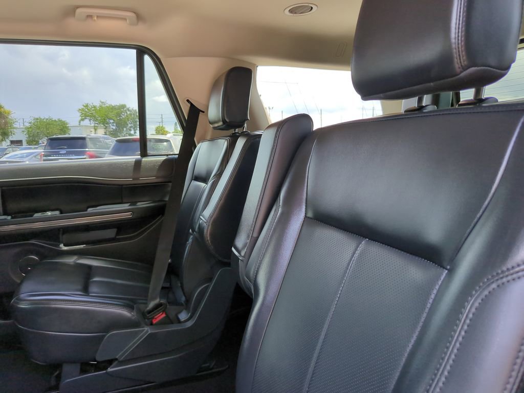 Certified 2024 Ford Expedition XLT RWD image 19