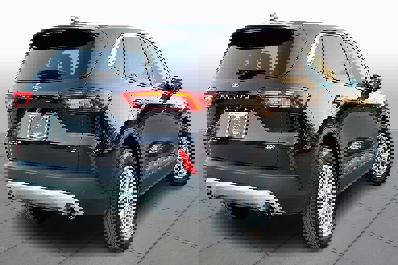 Certified 2023 Ford Escape Active w/ Tech Pack #2 image 3