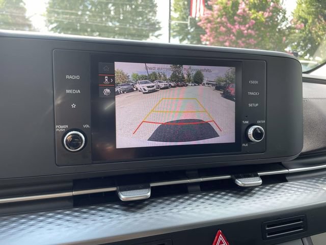 Used 2023 Kia Carnival LX FWD image 30