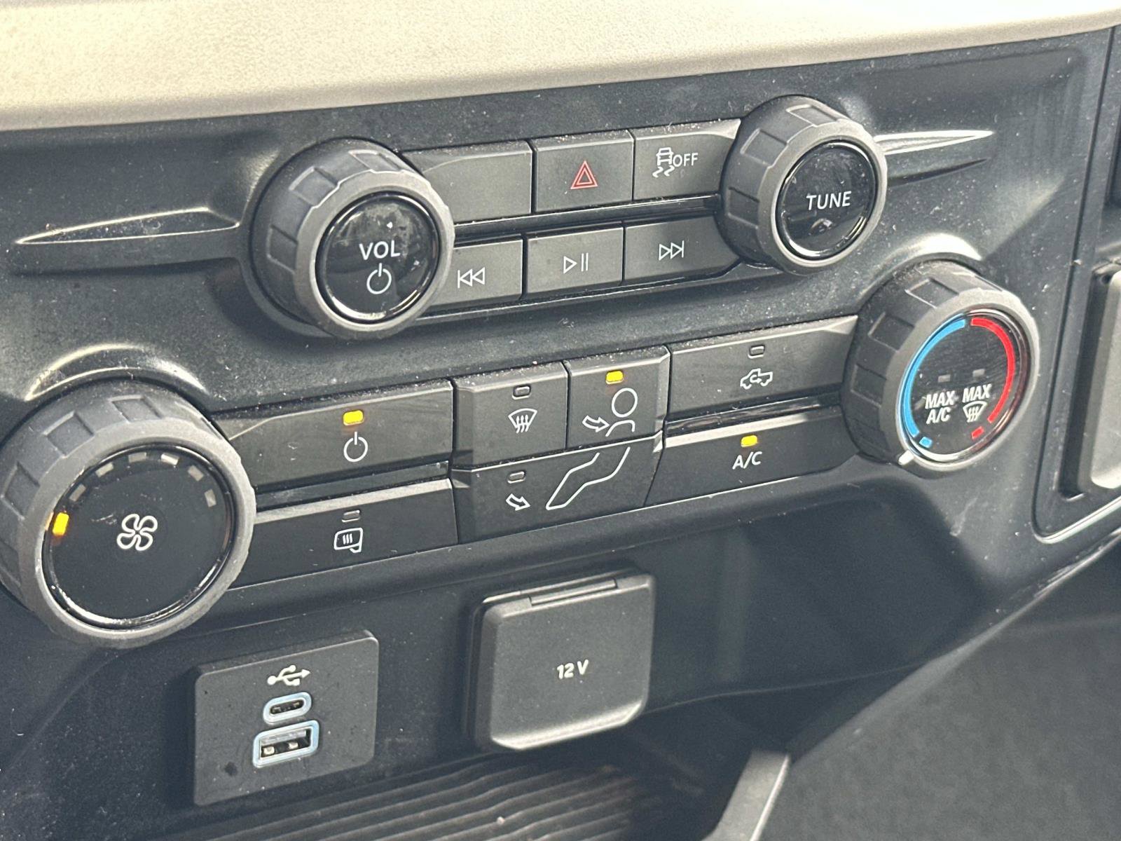 Certified 2025 Ford F250 XLT w/ FX4 Off-Road Package image 22