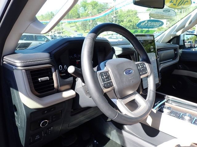 Certified 2024 Ford Expedition Limited AWD/4WD image 17