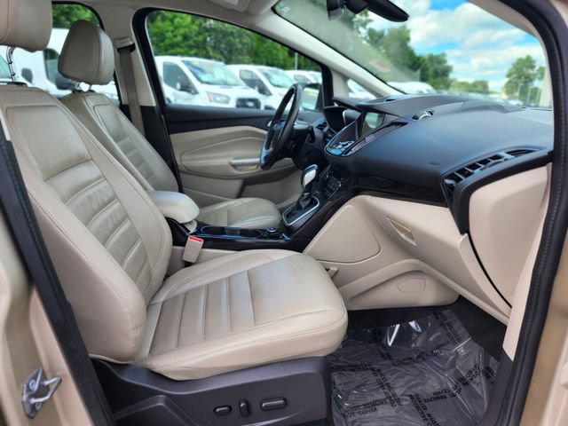 Certified 2017 Ford C-MAX Titanium w/ Equipment Group 301A FWD image 11