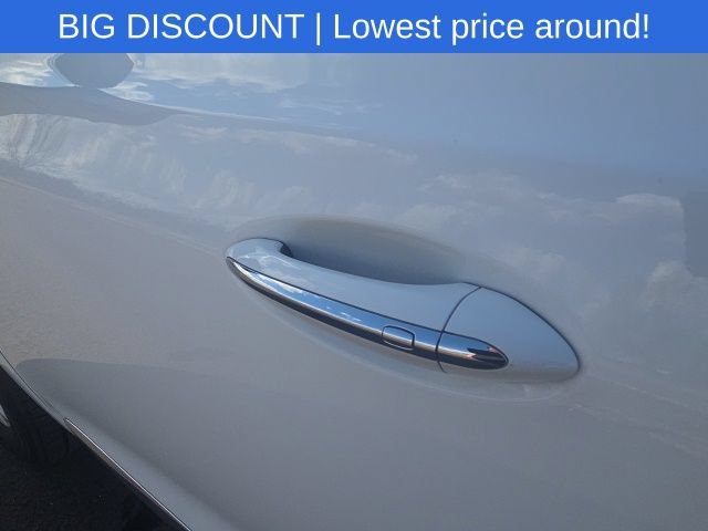 Used 2024 Buick Enclave Premium FWD image 27
