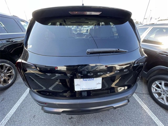 Used 2022 Kia Telluride S image 6